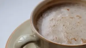 Does adding protein to hot coffee damage the protein quality? Biochemist Jessie Inchauspé explains