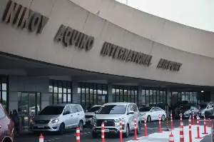 Intruder triggers security chase on NAIA tarmac