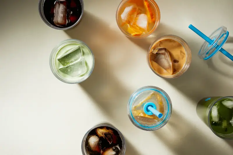 Array of iced drinks in Blue Bottle's Clear Cold Tumbler. (Photo: Blue Bottle Coffee)