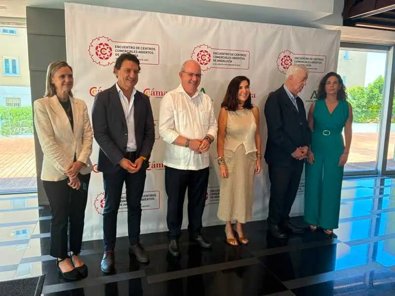Rocío Blanco anima al sector comercial andaluz a "ocupar una posición de liderazgo" para afrontar "los grandes retos"
