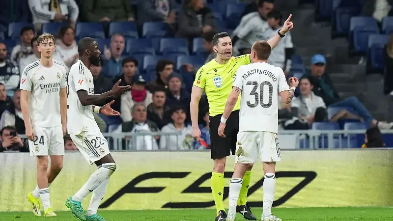 El informe del árbitro es la clave.