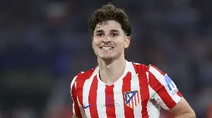 'Replacing Robert Lewandowski is difficult' - Barcelona make big Julian Alvarez decision after €100m rejection