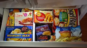 7 Discontinued TV Dinners That Defined the Microwave Era