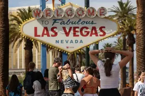 Tourism still drives Southern Nevada economy despite visitation dip, analyst says