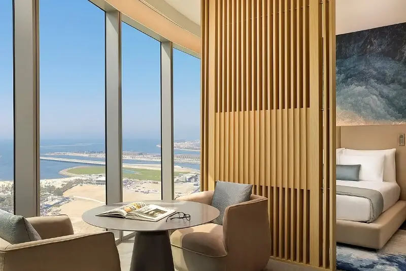 Khám phá bên trong khách sạn cao nhất thế giới - Ảnh 11.