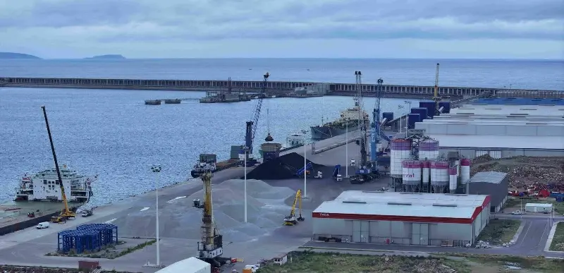 La licitación de Coruña Marítima y los acuerdos con Repsol y Exolum, las claves del puerto de A Coruña