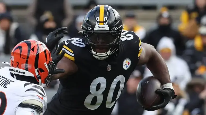 Pittsburgh Steelers tight end Darnell Washington