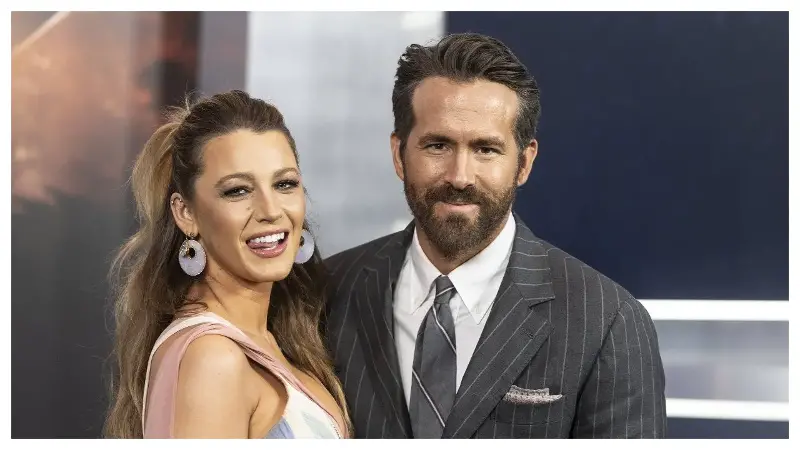 Actrice Blake Lively en haar man Reynolds zouden miljoenen verschuldigd zijn voor woning