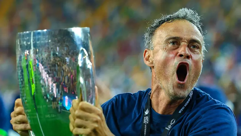 Pochettino and Enrique on Man Utd's shortlist