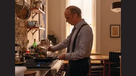 In Billions, Chuck Rhoades makes a US country-style omelette.