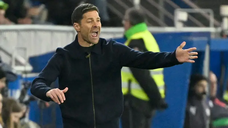 Carrow pledges support to Alonso