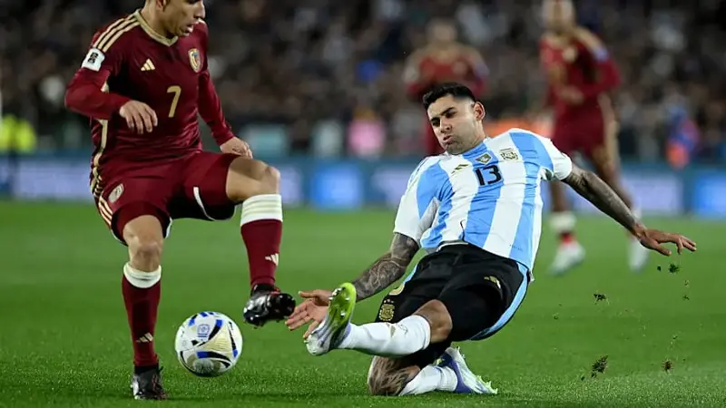 Cristian Romero, Jefferson Savarino
