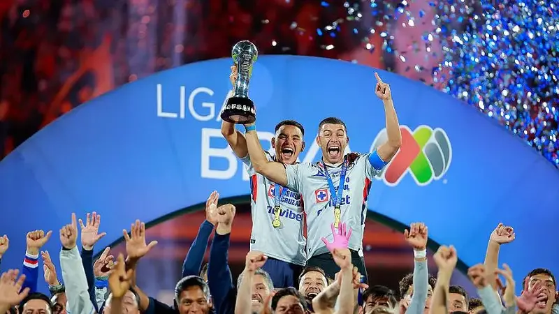 Carlos Rodriguez, Erik Lira