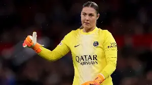 Mary Earps confirms PSG exit as ex-Man Utd & Lionesses goalkeeper nears WSL return