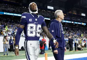 Cowboys WR CeeDee Lamb's home in Texas burglarized, $300,000 in luxury bags stolen, according to report