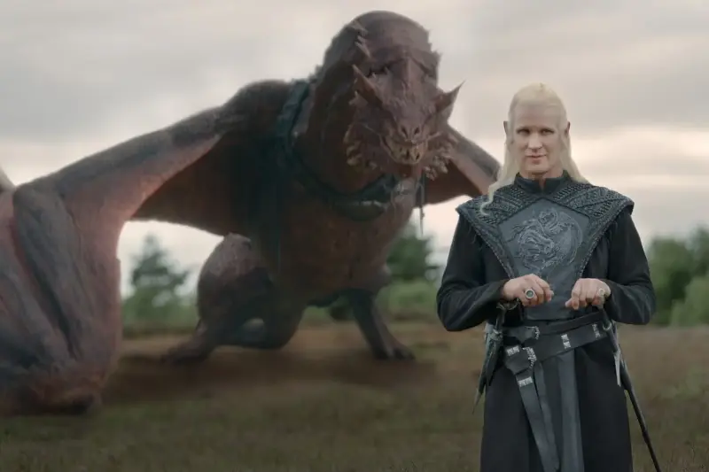Daemon Targaryeon and Caraxes.