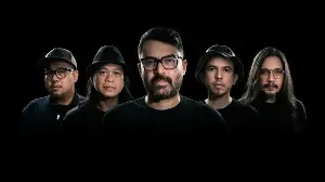 Teeth marks 33rd anniversary with reunion tour and debut album on vinyl