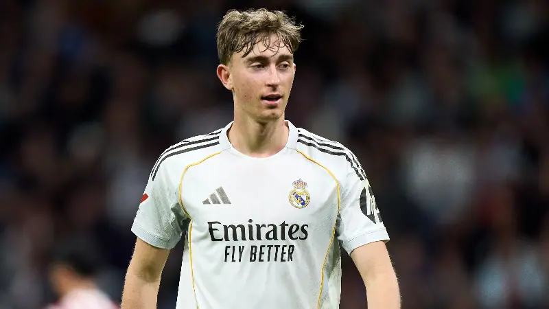 Huijsen illness forced late reshuffle