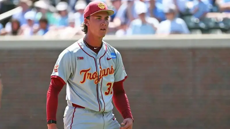 USC Trojans pitcher Mason Edwards