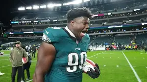 Eagles' Jordan Davis extension comes with added bonus of screwing the Giants