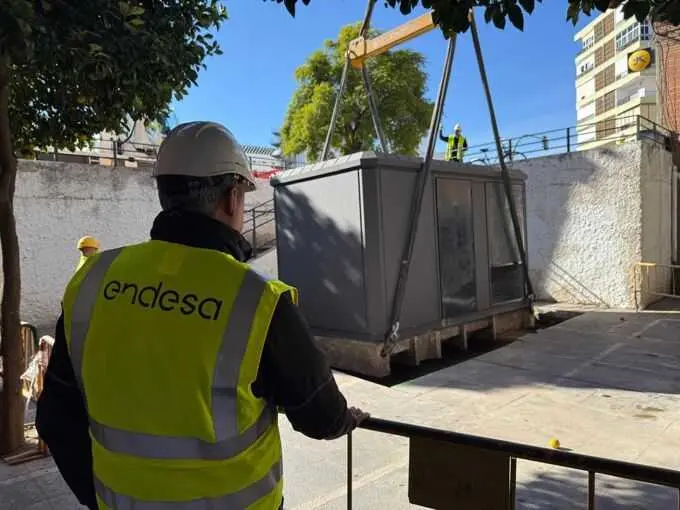Endesa asegura el fin de los apagones en el Cerezo tras la puesta en marcha de su nuevo centro transformador