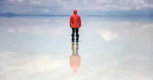 Salar de Uyuni reflects the sky