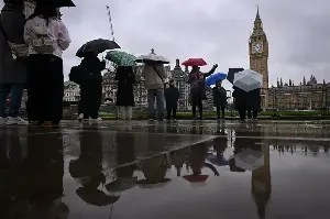 What does 'strongest El Niño in living memory' mean for London's weather?