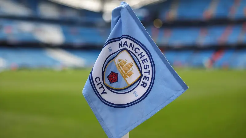Man City-CEO loopt weg na vragen: 'Wil je iets zeggen tegen het voetbal?'
