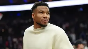 Giannis trade update: Steph Curry or LeBron? Bucks handling 2 realistic superstar options