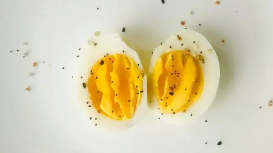 Eat protein-rich breakfast. 