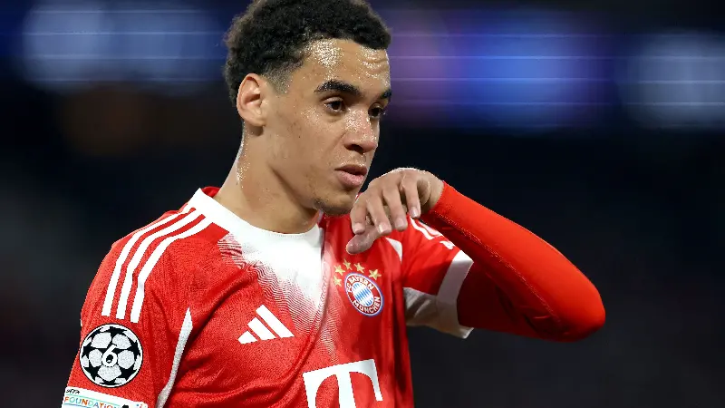 «Me gustaría hablar mucho con él tras esta etapa»: Jamal Musiala echa de menos a sus excompañeros del FC Bayern