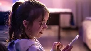 Giving phones to your children? Know how excessive digital use may affect developing brain, sleep and behaviour