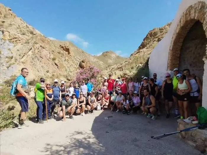 Cuevas del Almanzora inaugura el nuevo sendero de Fuente Álamo, un viaje a pie directo a la Edad del Bronce