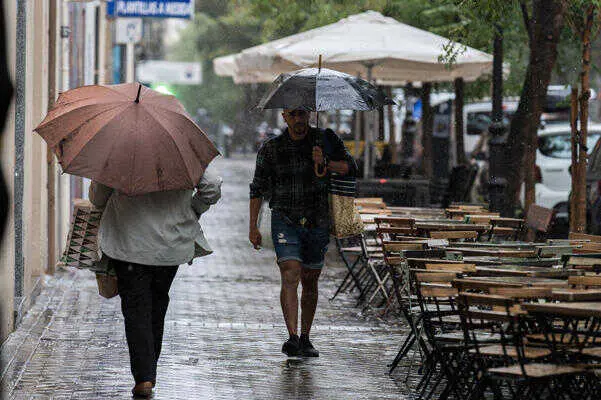 Noviembre llega con lluvias en el este, mínimas propias para la época del año y máximas por encima de lo normal