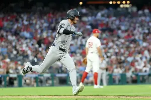 Yankees place Cody Bellinger on IL, recall Spencer Jones with trade deadline looming