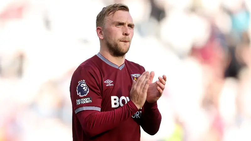 Bowen reacts to future speculation