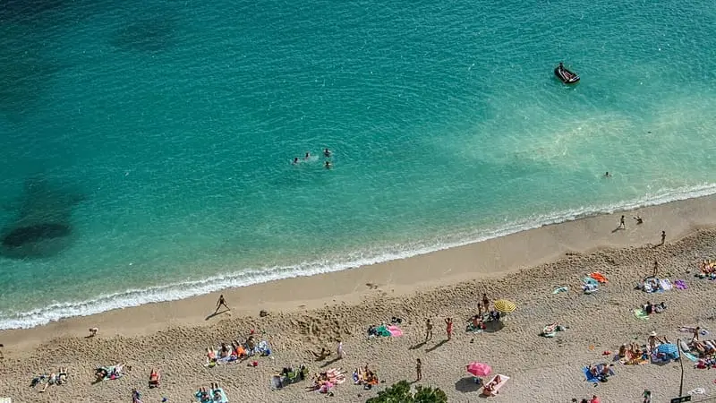 Allarme El Niño: temperature record dei mari in aprile alimentano timori di nuovo caldo globale