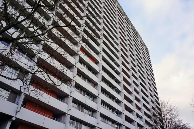 Vivienda en España: por qué suben los precios pese a caer las compras