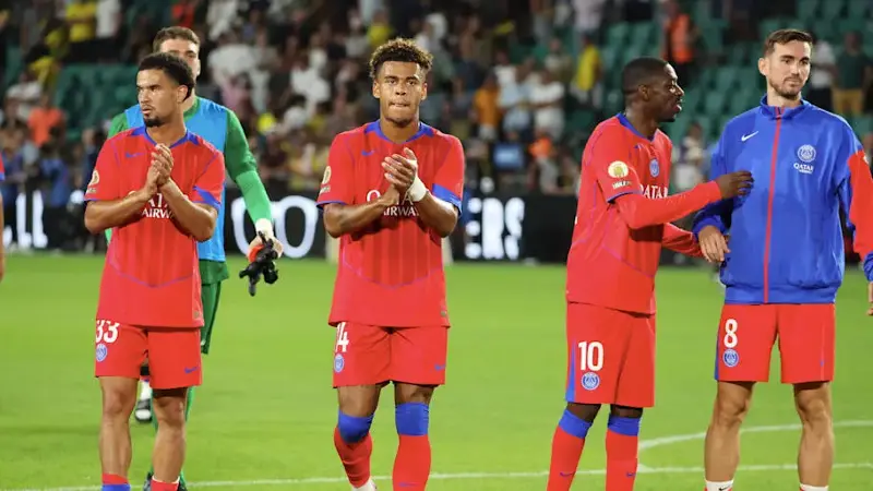 Warren Zaïre-Emery (left) and Désiré Doué.