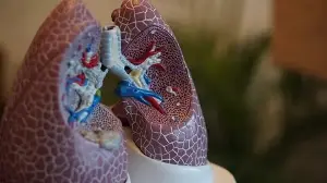 Persistent cough, chest pain, or breathlessness? Pulmonologist explains when these could signal lung cancer