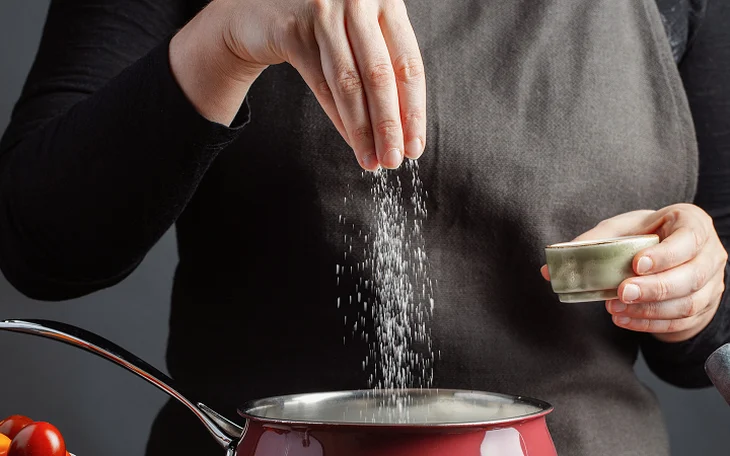Here are 6 familiar and inexpensive dishes that are excellent sources of calcium - Image 2.
