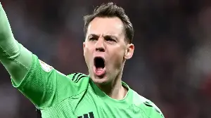 "Outstanding, honestly": Bayern Munich's Manuel Neuer is impressed by a Leverkusen star