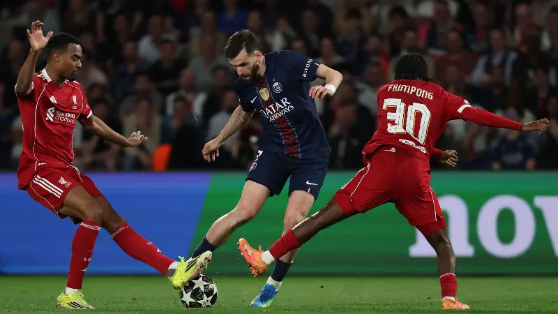 Luis Enrique's surprise at Slot tactics