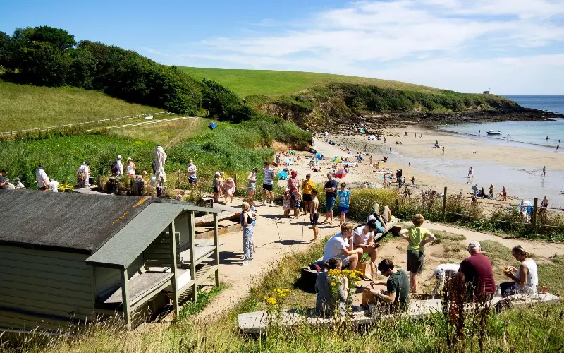 The Hidden Hut, on the Roseland peninsula, serves home-cooked lunches - Nik Taylor/Alamy Stock Photo