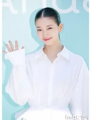 What Makes Suzy So Captivating? The ‘Nation’s First Love’ Just Answered at Anua’s Seongsu Pop-Up