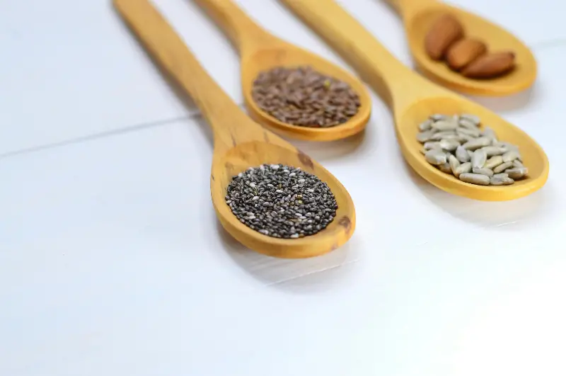 Haleem seeds provide Folic acid and other nutrients which nourishes hair.