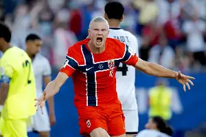 Zlatan Ibrahimovic sends strong message on Erling Haaland after Norway win
