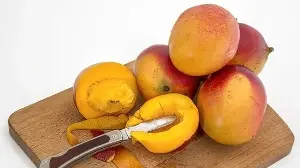 Afraid fruits will spike blood sugar this summer? Endocrinologist shares correct way to eat mango, watermelon, and more