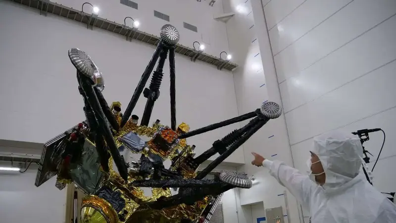 Der Rover „Idefix“ soll die Marsmond-Oberfläche 100 Tage lang erkunden. (Archivbild)