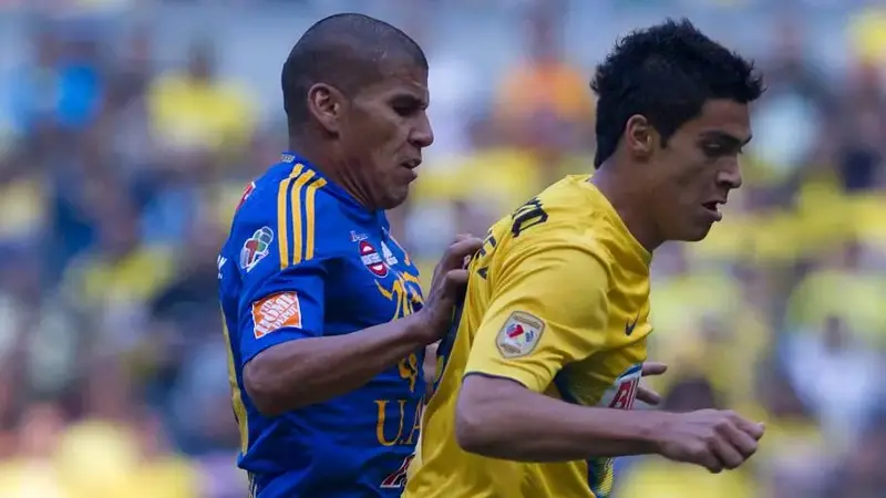 Carlos Salcido, Raul Jimenez